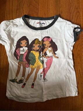 Girls White Graphic Ringer Tee with Multicolor Fashion Dolls